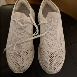 APL women’s techloom zipline (gently worn)